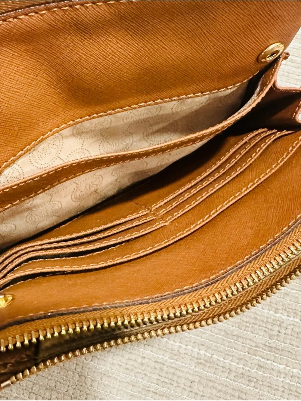 Vintage Michael Kors Brown Leather Gold‎ Hardware Cross Body Bag Classis Cute